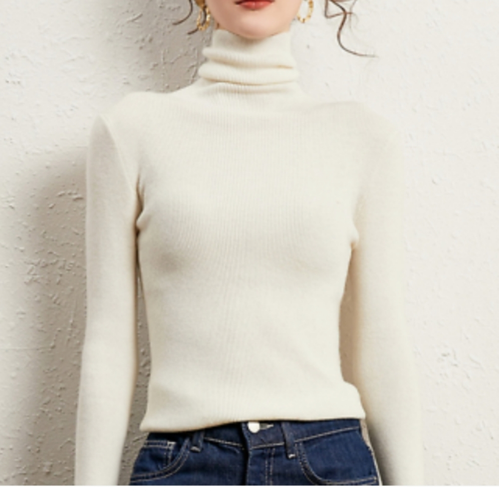 Hugo Boss Women's Rib Knit Virgin Wool Turtleneck Sweater